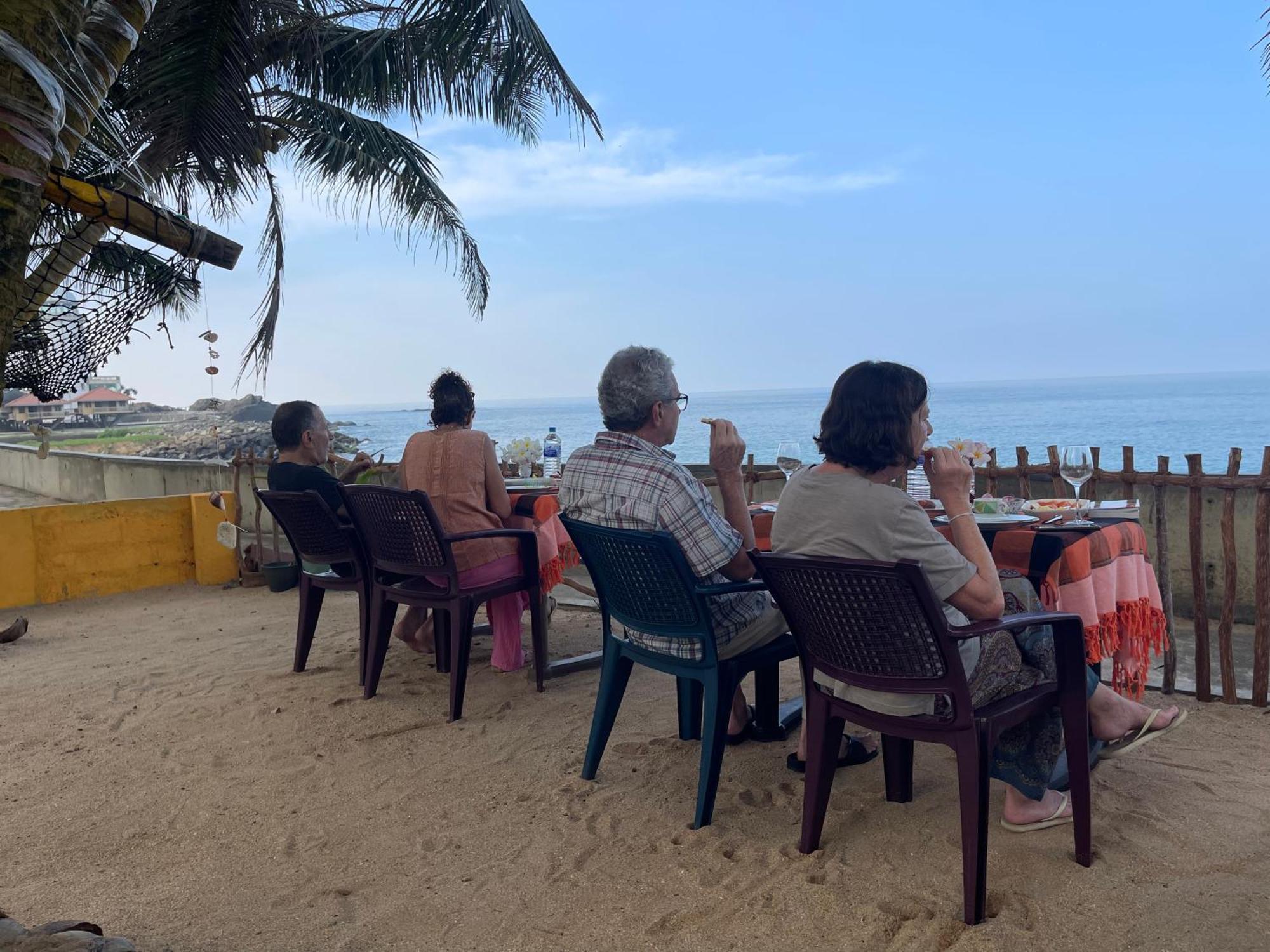 Blue Maalu Resort アンバランゴダ エクステリア 写真