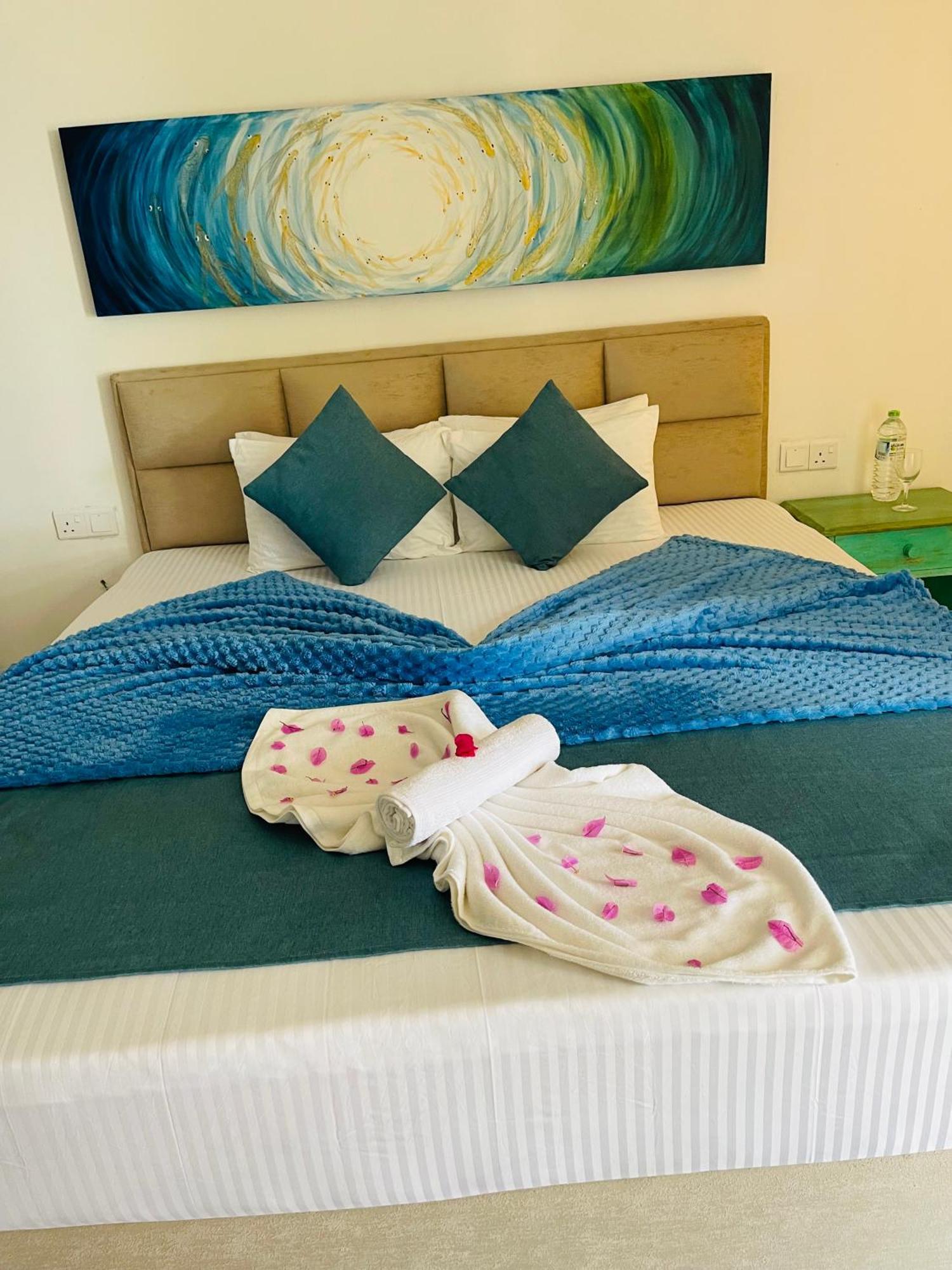 Blue Maalu Resort アンバランゴダ エクステリア 写真